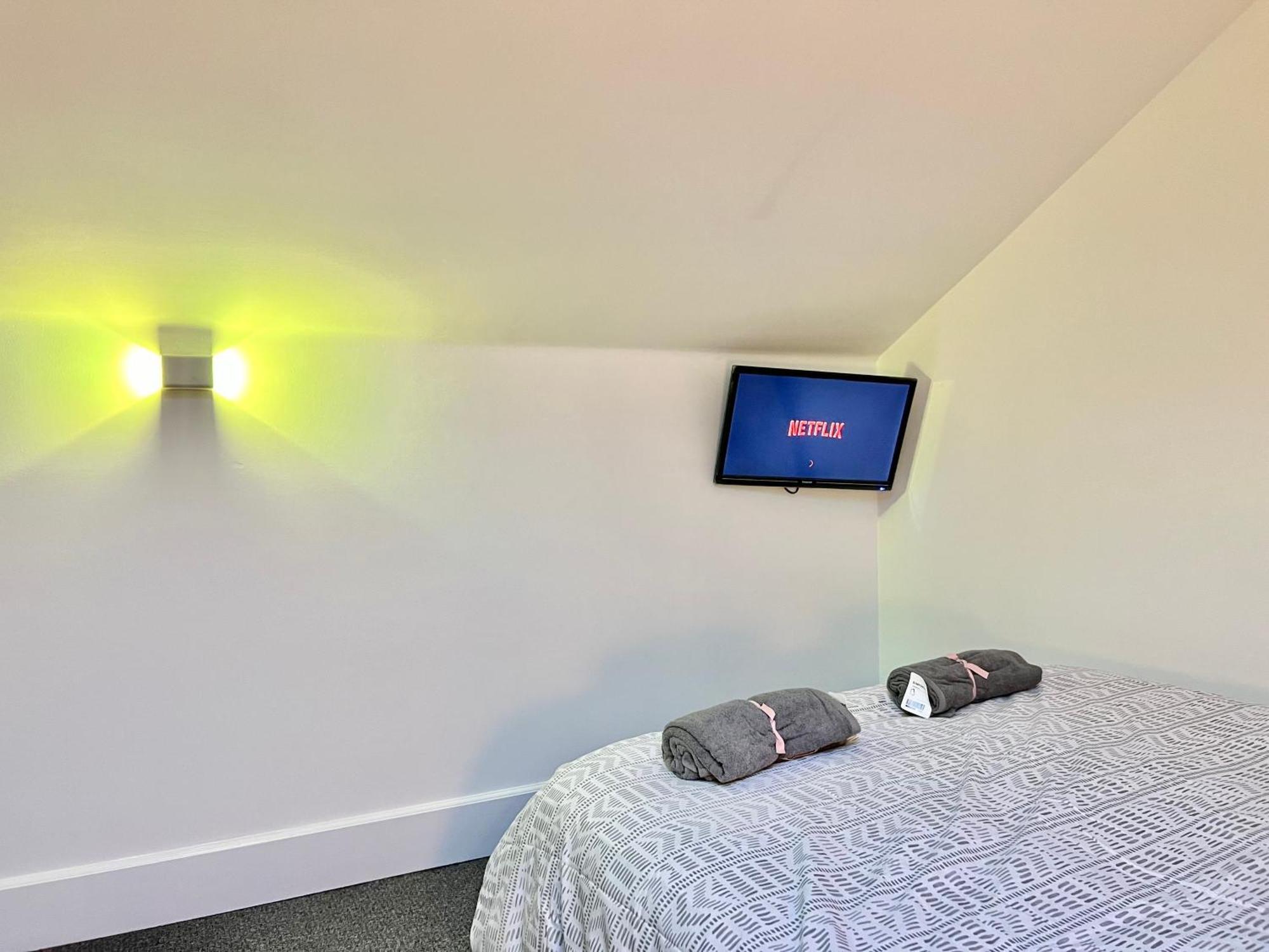 Lux 2 Bed Apartment Mancity Stadium, Coop Arena, Picadilly マンチェスター エクステリア 写真