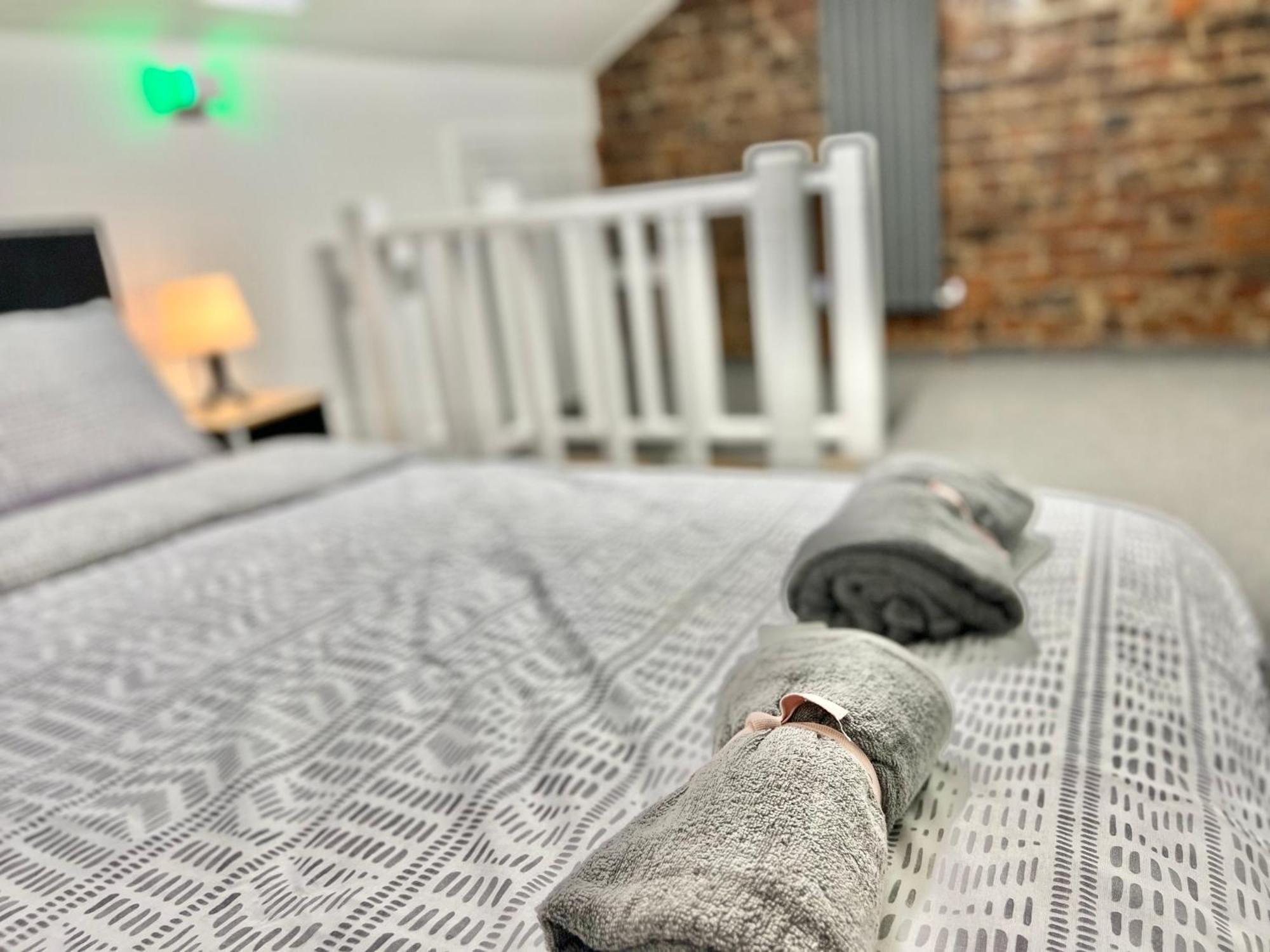 Lux 2 Bed Apartment Mancity Stadium, Coop Arena, Picadilly マンチェスター エクステリア 写真