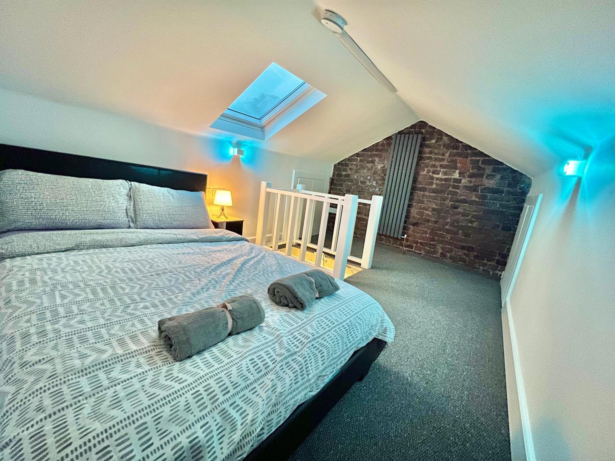 Lux 2 Bed Apartment Mancity Stadium, Coop Arena, Picadilly マンチェスター エクステリア 写真